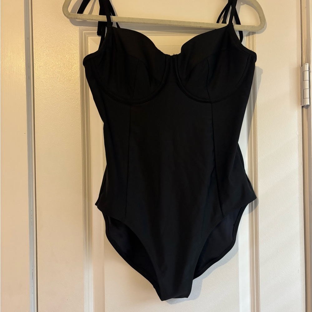 Old Navy Black Women's One Piece Swimsuit
